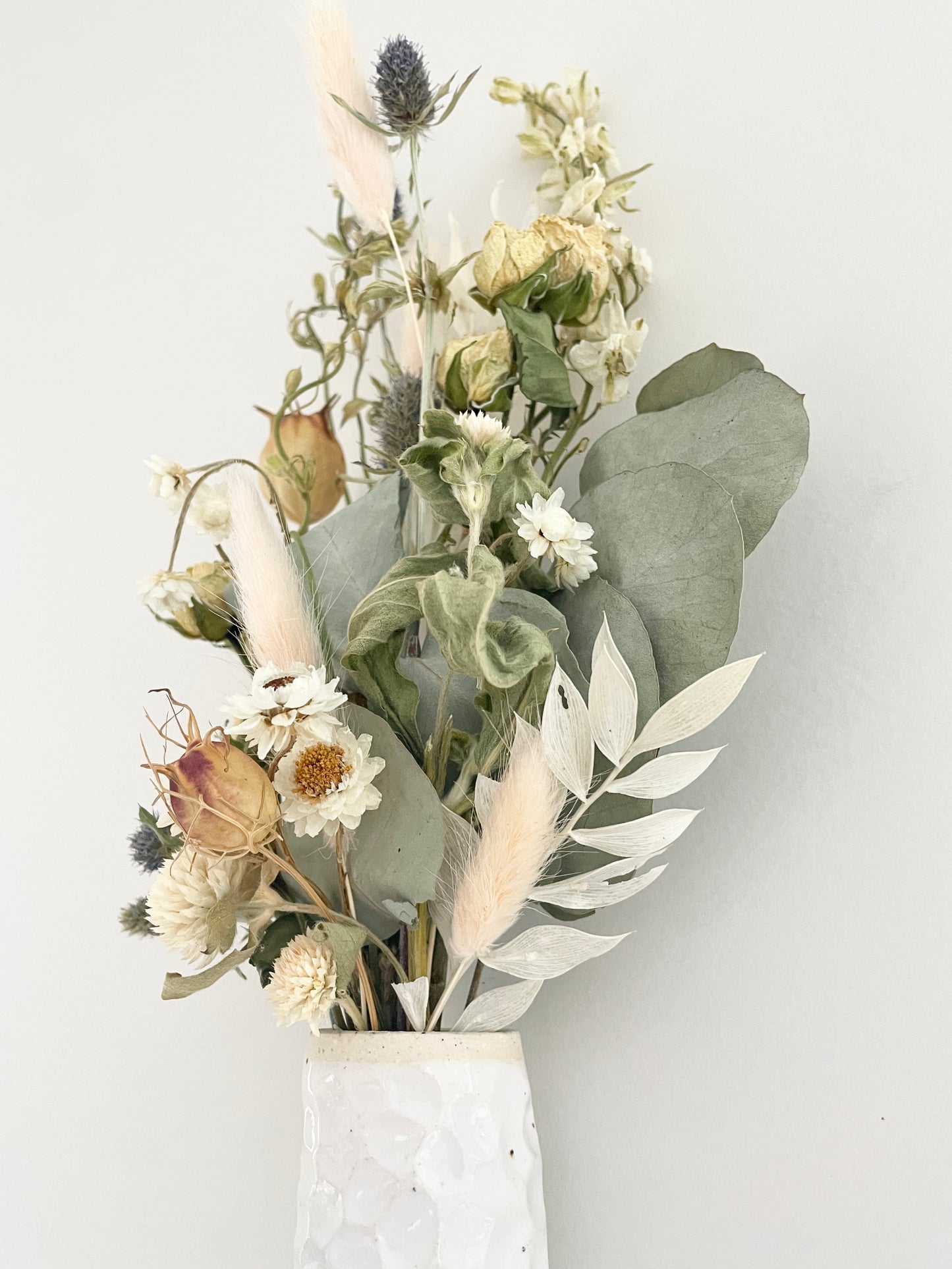 Wall Vase with Farmhouse Botanics Bouquet 08