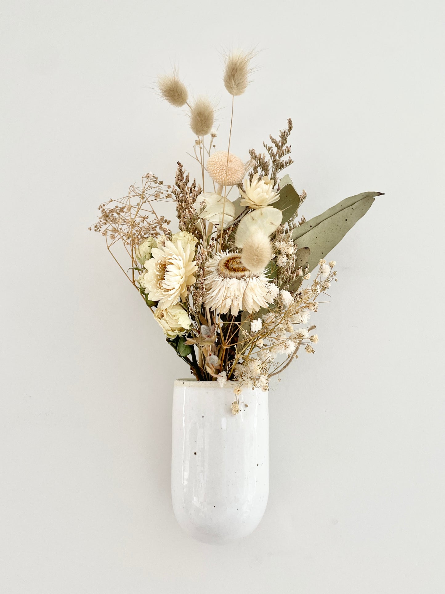 Wall Vase with Farmhouse Botanics Bouquet 05