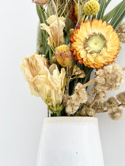 Wall Vase with Farmhouse Botanics Bouquet 03